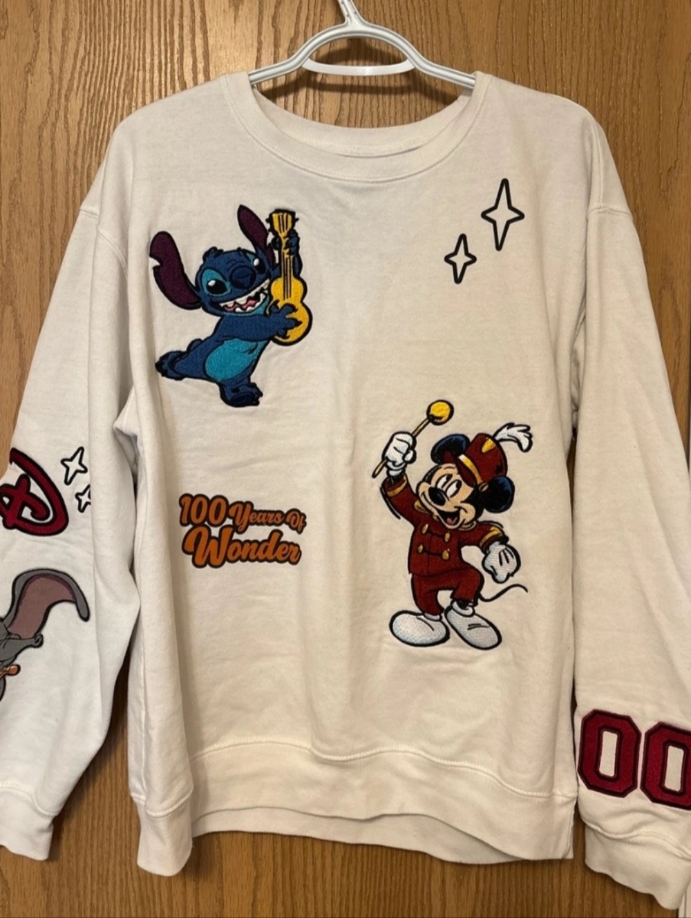 Disney 100 Years Of Wonder Women’s Mickey Mouse Sweatshirt Size L Cream Casual